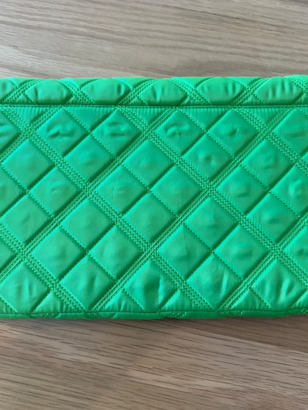 Kate Spade New York Quilted Nylon Tablet Sleeve – Vibrant Lime Green